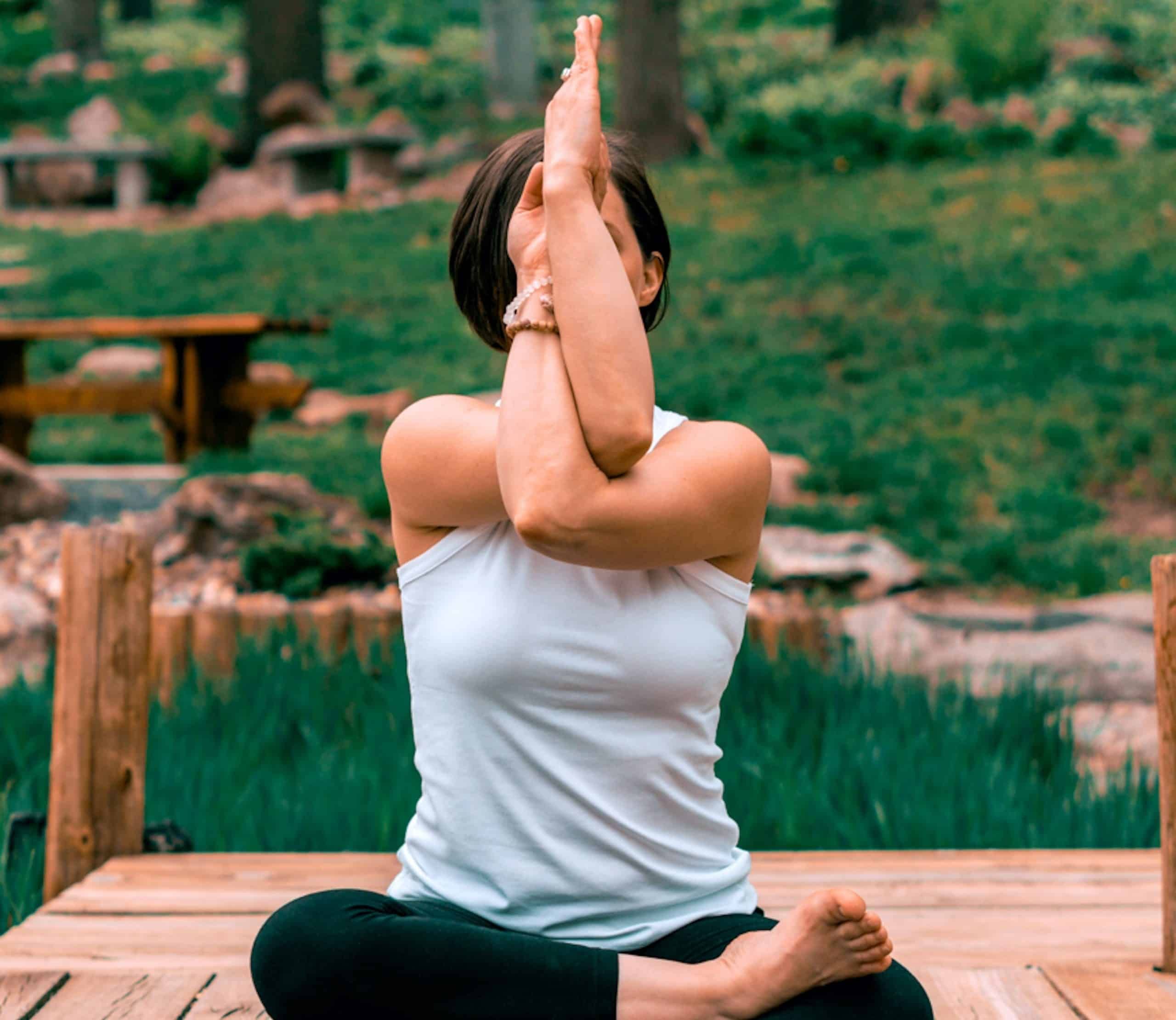 How CBD Oil Can Change Your Yoga Practice
